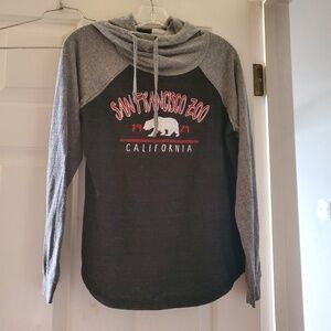 Blue 84 San Francisco ZOO Grey Pullover Sweatshirt Hoodie SMALL